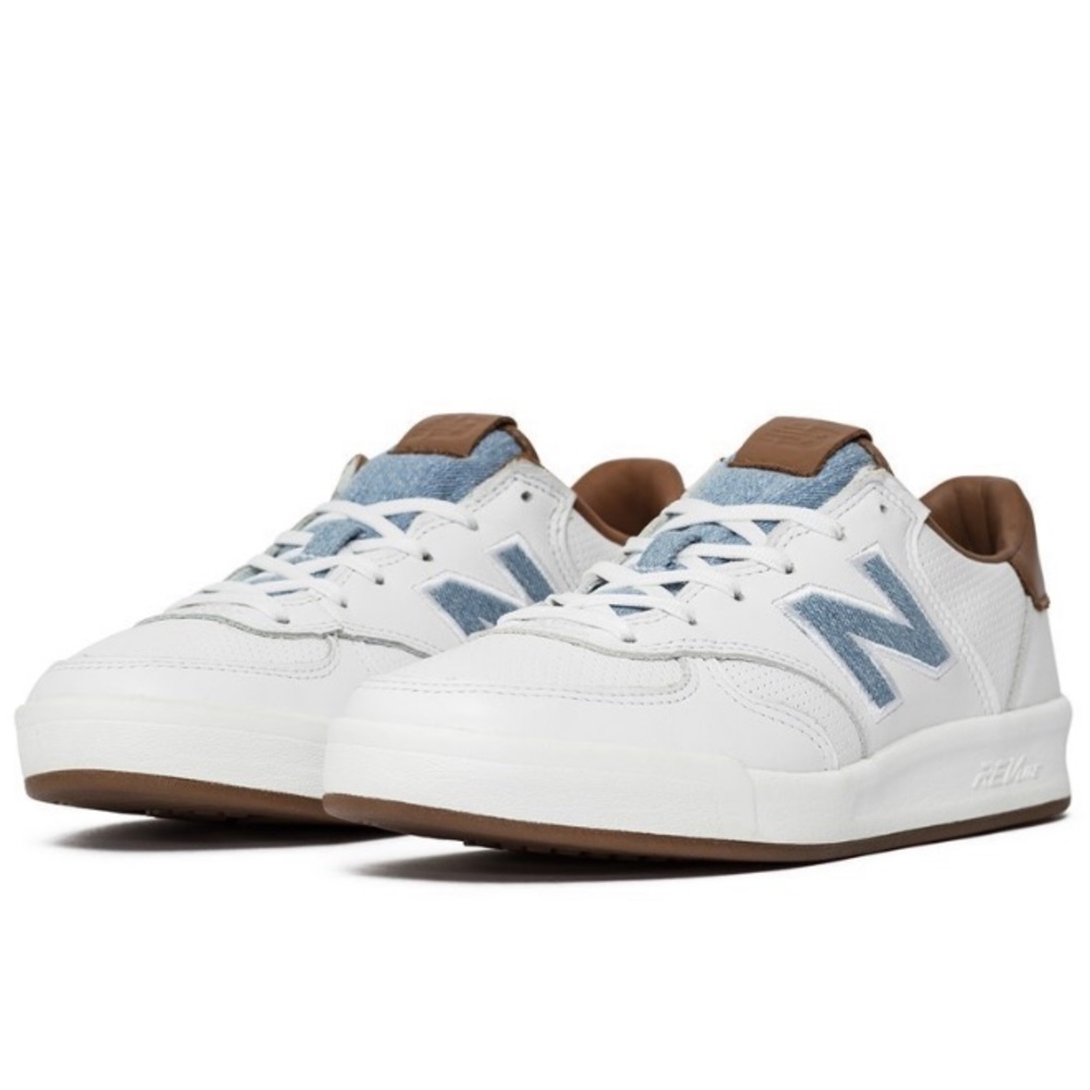 New Balance Features 300 Women’s Shoes